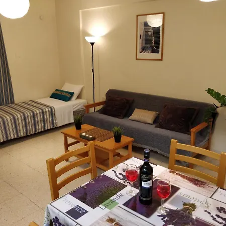 Apartment Demetris *
