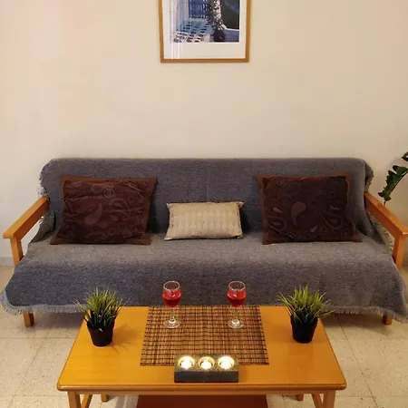 Demetris Apartment *